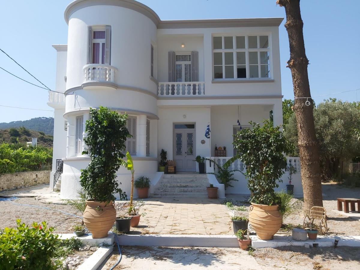 Tower Traditional Pool Villa Kremasti  Luaran gambar